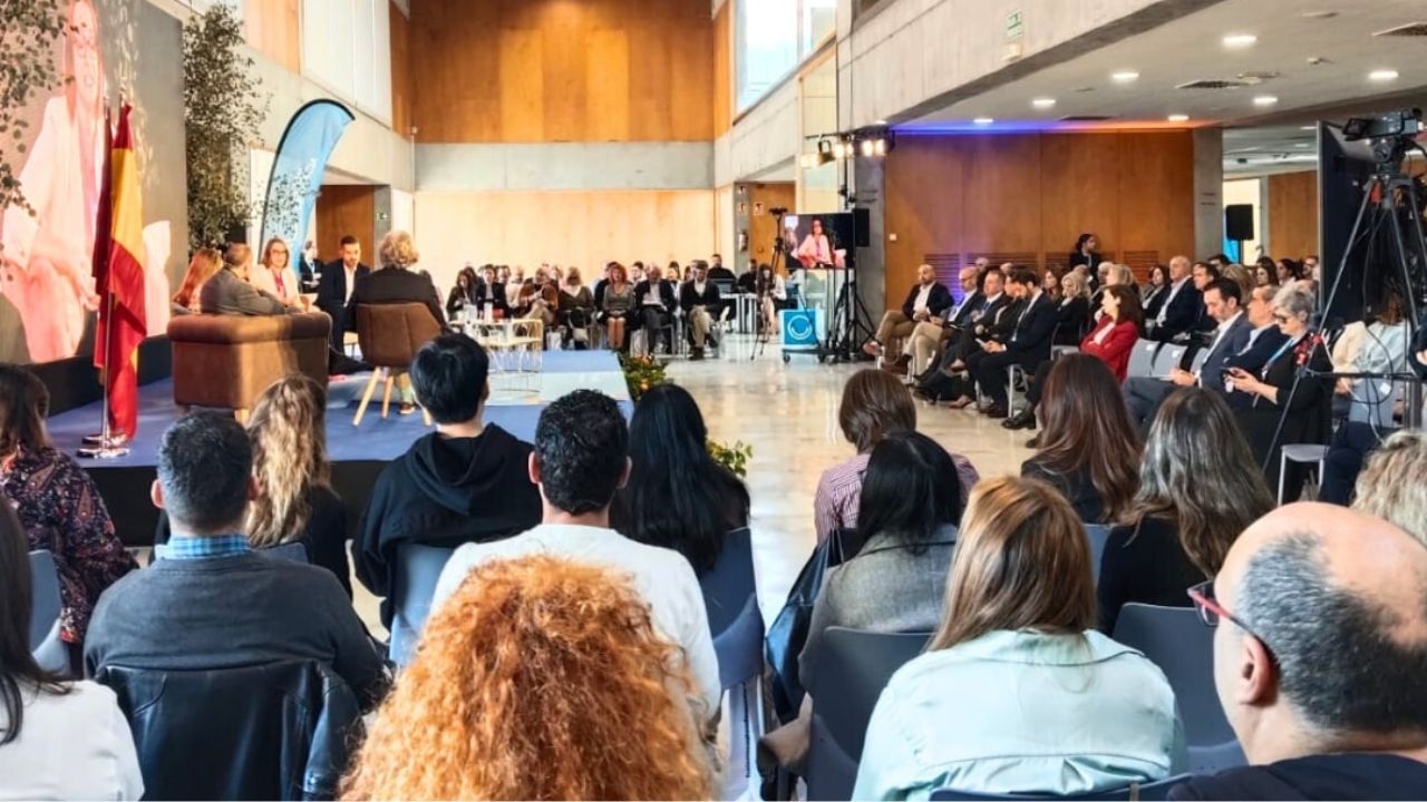 Hostetur asiste a la II convención de turismo de la Región de Murcia